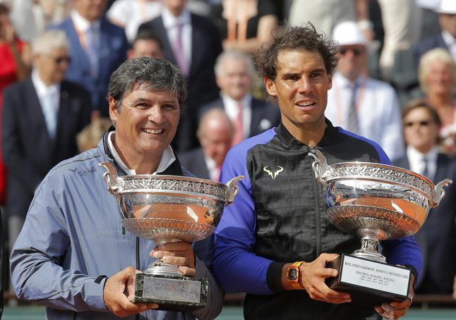 英国网球队绝杀西班牙网球队,纳达尔完成帽子戏法 英国网球队绝杀西班牙网球队,纳达尔完成帽子戏法