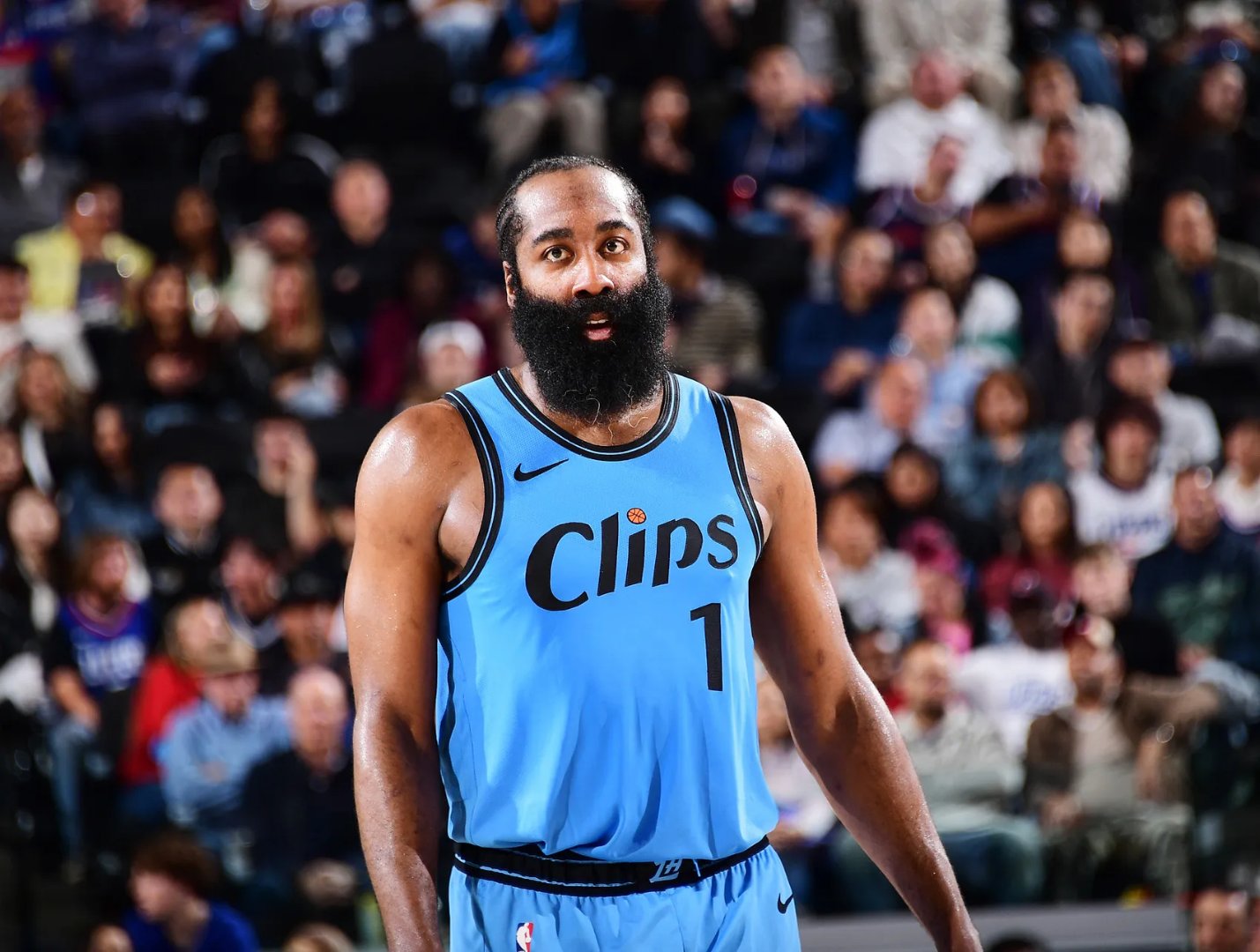 塞尔维亚男篮绝地反击快船，布拉德利爆发神勇