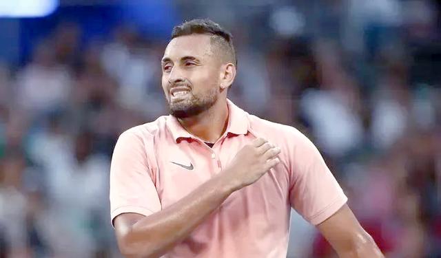 日本网球队完胜欧洲网球队，克耶高斯高光表现