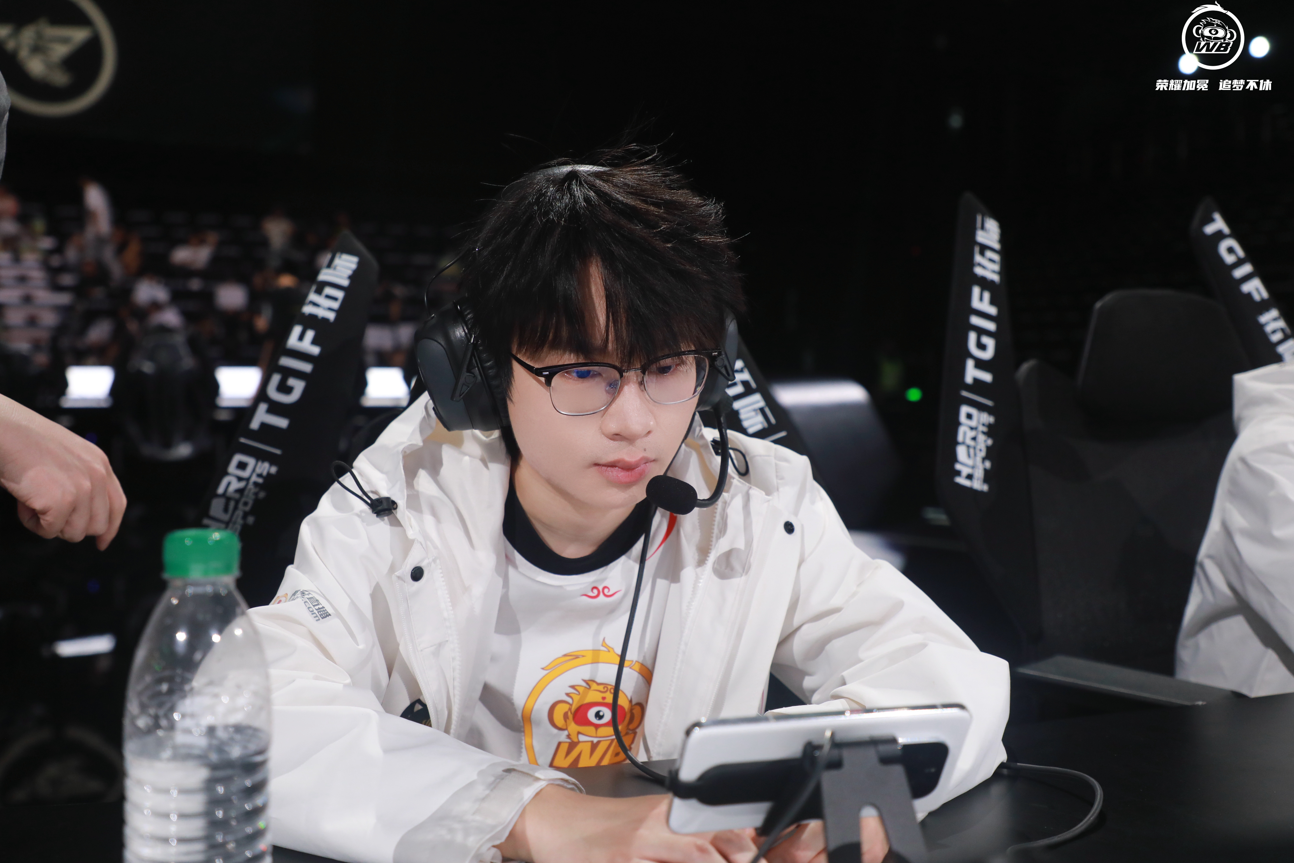 WBG鏖战LGD,Knight2统治全场 WBG鏖战LGD,Knight2统治全场