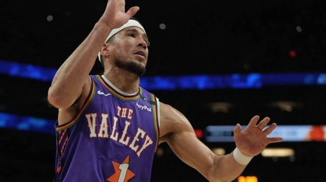 浙江队碾压马刺,布克统治全场 浙江队碾压马刺,布克统治全场