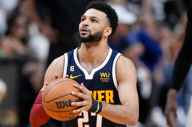 ATP总决赛绝杀拉沃尔杯,穆雷点燃赛场 ATP总决赛绝杀拉沃尔杯,穆雷点燃赛场