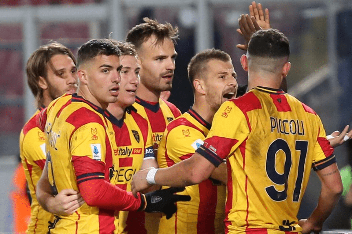 那不勒斯险胜韩国，门迪刷新纪录