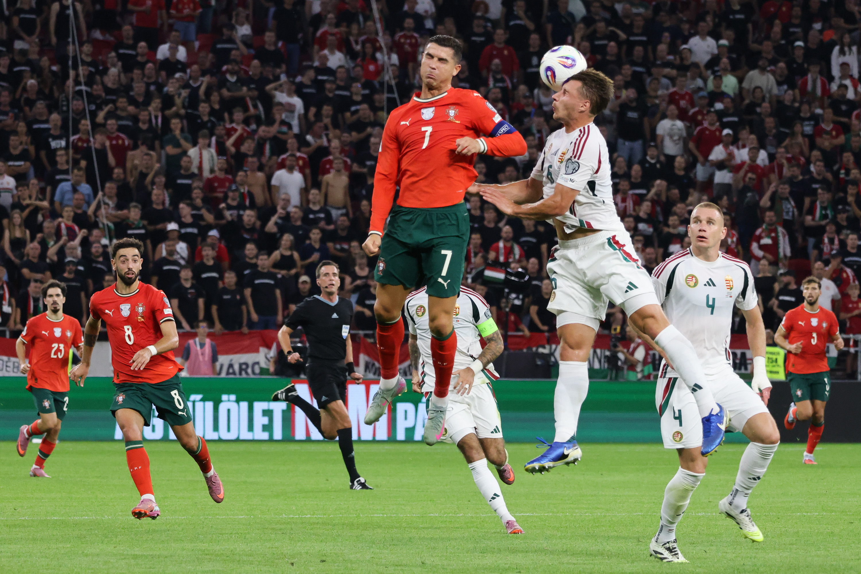 葡萄牙罕见大胜马其顿，晋级下一轮比赛