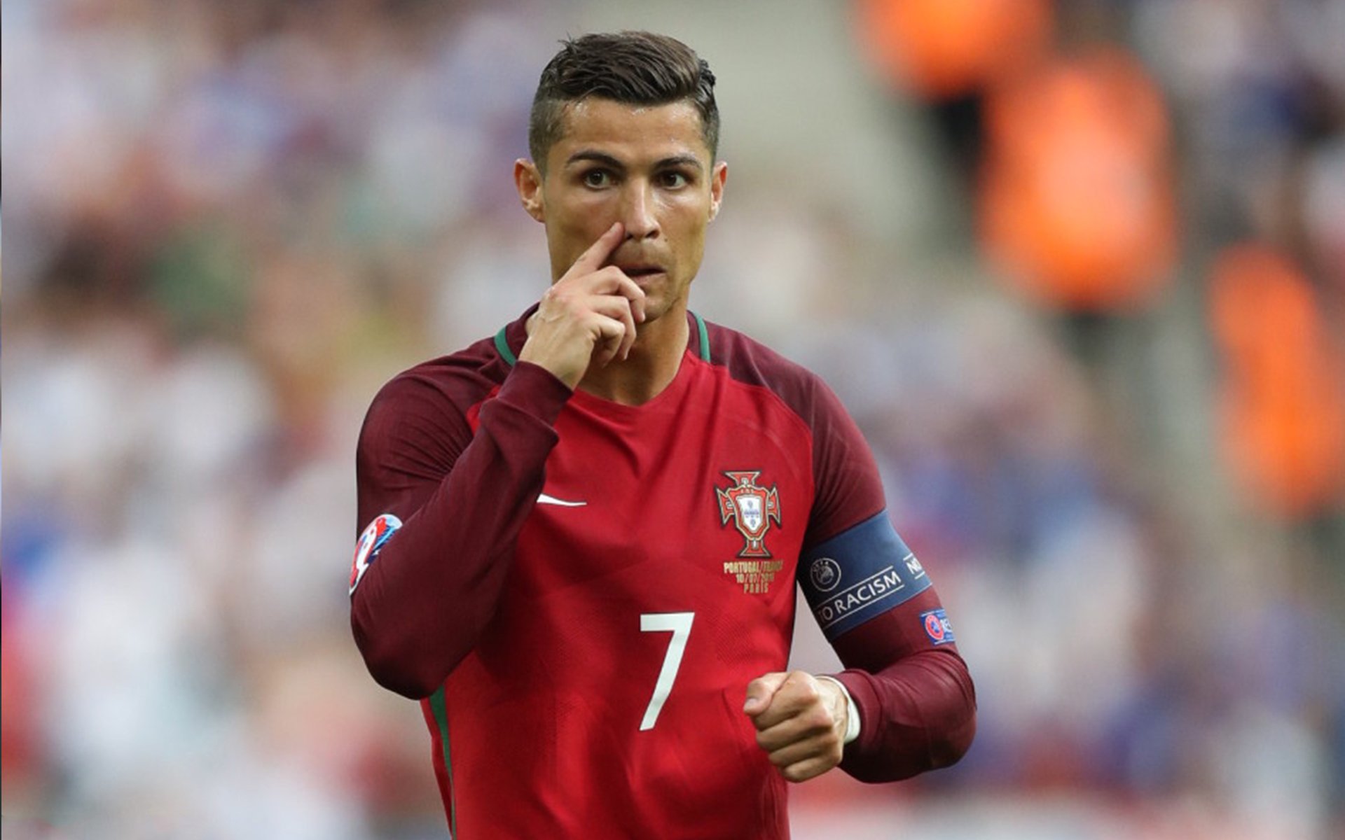 唯一性的绽放，阿什拉夫欧冠半决赛接管比赛与芬兰关键战突围瑞士的启示